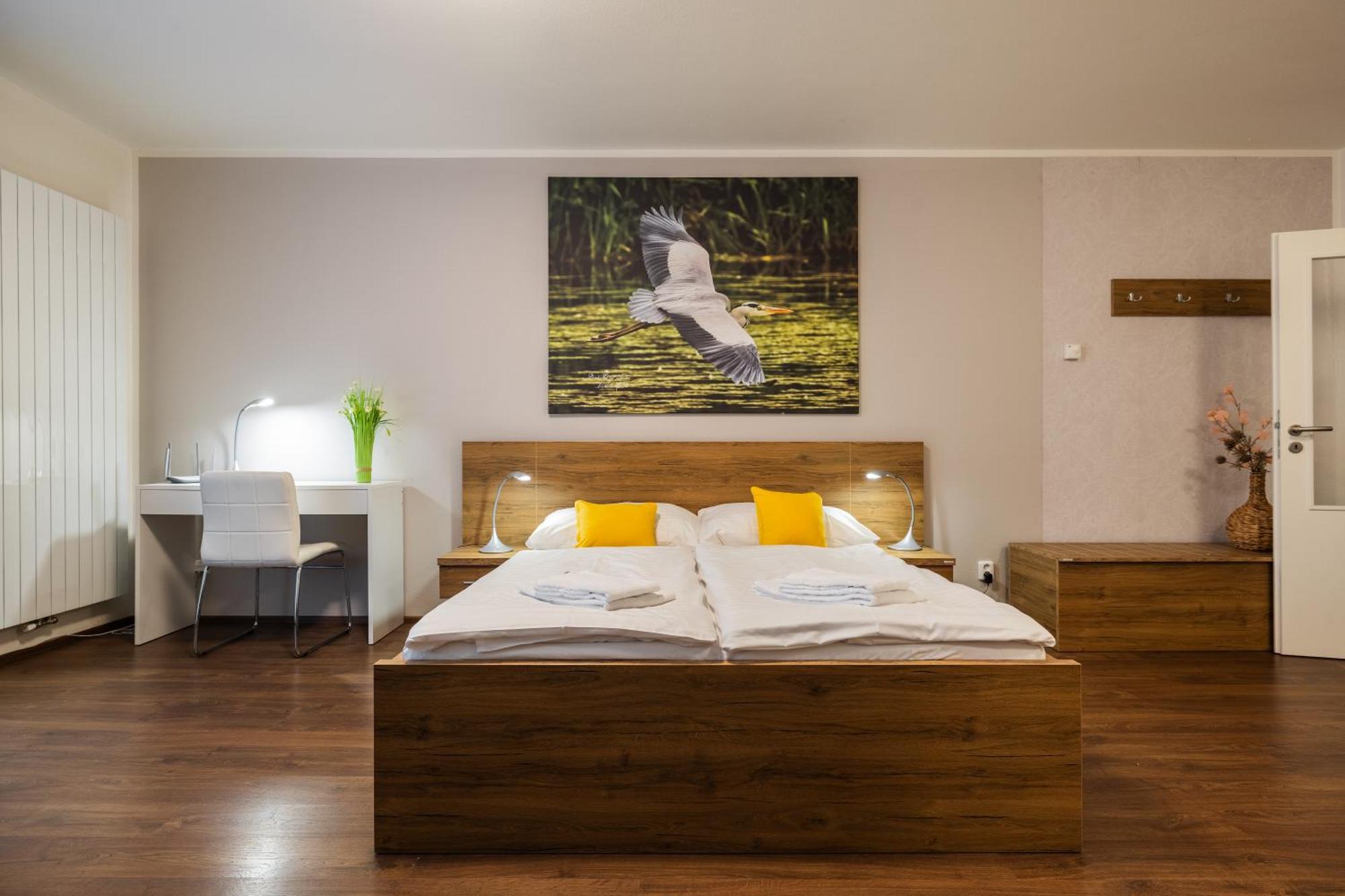 Apartmany Viva トレボン エクステリア 写真
